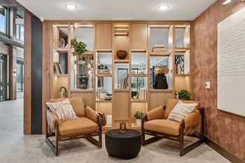 Fireplace & co-working lounge
